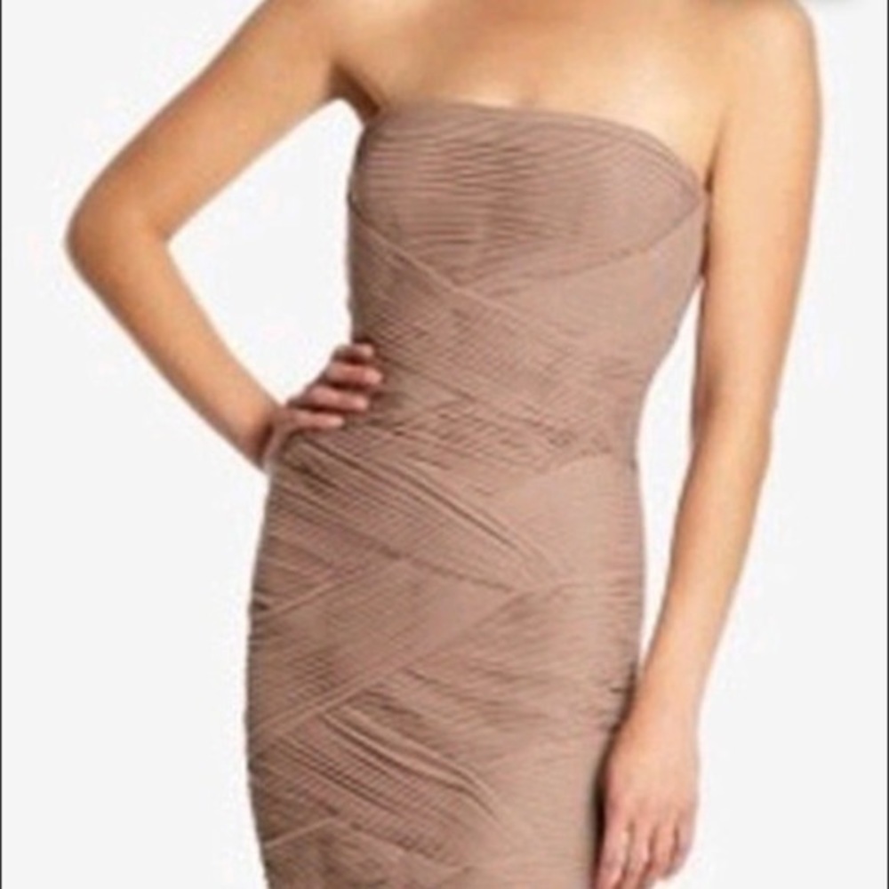 BCBGMAXAZRIA body on bandage dress
